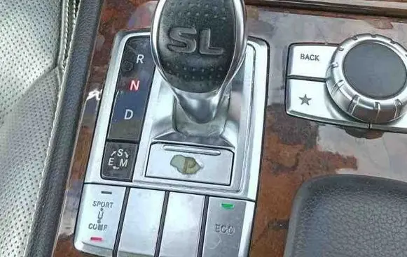 Gear shifter/selector