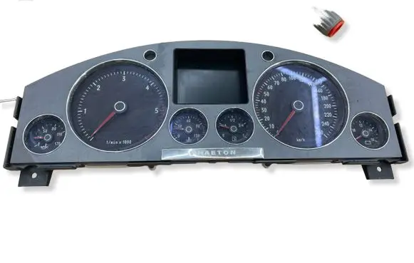 Volkswagen Phaeton Speedometer (instrument cluster) 3D0920885A