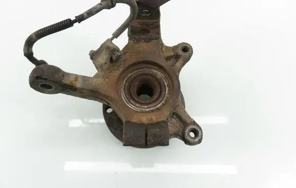 Opel Movano A Front wheel hub spindle knuckle 