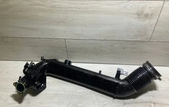 BMW X2 F39 Air intake hose/pipe 8580239