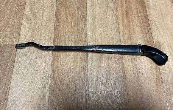 Mini One - Cooper R50 - 53 Front wiper blade arm 80005586