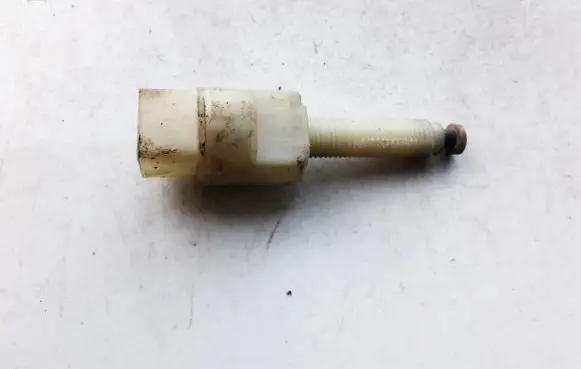 Volkswagen PASSAT B5 Brake pedal sensor switch 4a0945515a