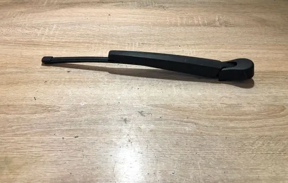 BMW 3 E90 E91 Rear wiper blade arm 4280793