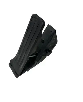 Mercedes-Benz GLC C253 Accelerator throttle pedal A2533000004 180322 ZGS003Q7