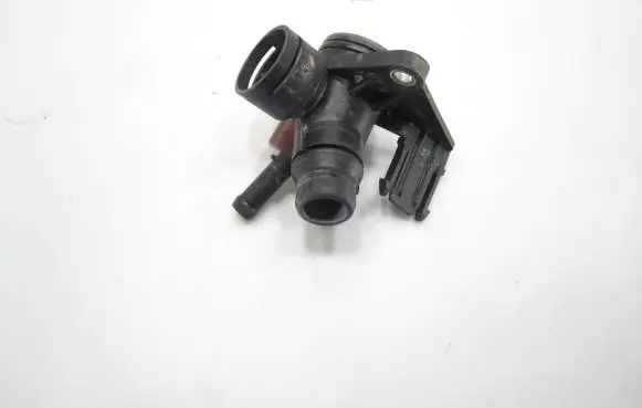 Audi A4 S4 B8 8K Engine coolant pipe/hose 06H121132E