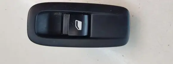 Citroen C4 II Picasso Electric window control switch 96762292ZD