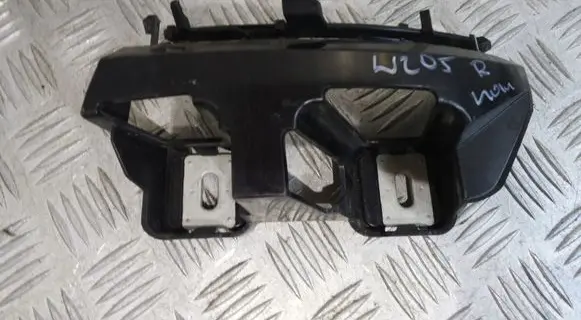 Mercedes-Benz C W205 Front bumper mounting bracket