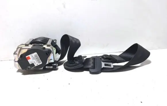 Audi A4 S4 B9 Front seatbelt 626528700