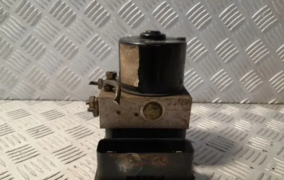 Ford Fiesta ABS Pump 2S612M110CE