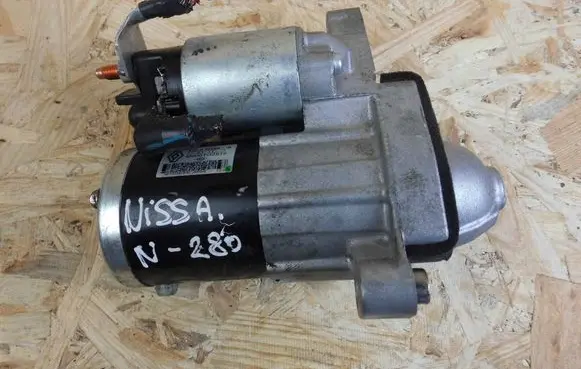 Nissan Qashqai Starter motor 233006662R