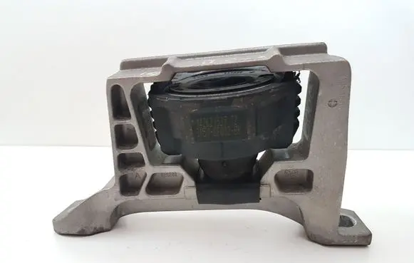 Volvo V40 Engine mount bracket 3M516F012BK 142621537