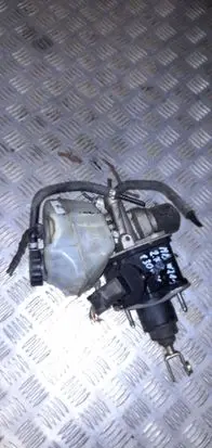 Mercedes-Benz E W211 Master brake cylinder A2114300302