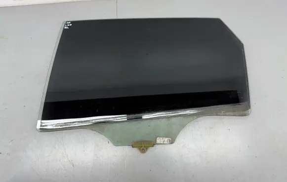 Hyundai i30 Rear door window glass DOT618AS2M321 43R00351