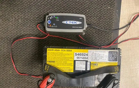 Toyota Prius+ (ZVW40) Car battery 28800YZZPD 2880021171 2880021170