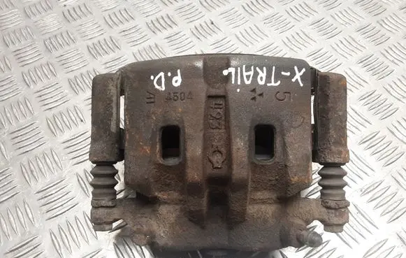 Nissan X-Trail T30 Front brake caliper