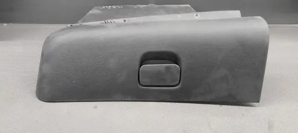 Mercedes-Benz Vaneo W414 Glove box