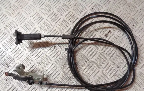 Hyundai i20 (GB IB) Fuel cap flap release cable C70005A30