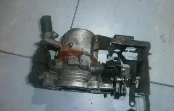 Ford Mondeo MK I Throttle valve 94bb9677bg nerakodo