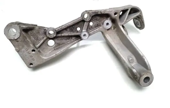 Audi A3 S3 A3 Sportback 8P Front lower control arm/wishbone 1K0199296E