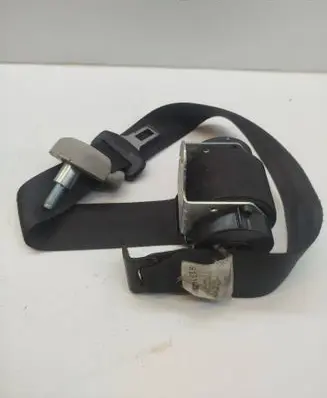Toyota Verso Rear seatbelt 733700F021