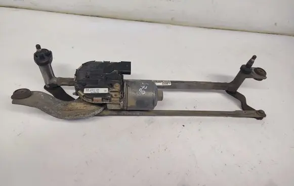 Volkswagen Golf VII Front wiper linkage and motor 5G1955023C 5G1955119A