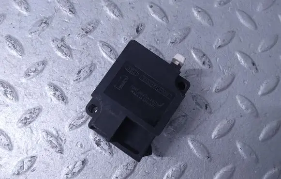 Ford Scorpio Fuel cut-off switch E1AE9341A2B