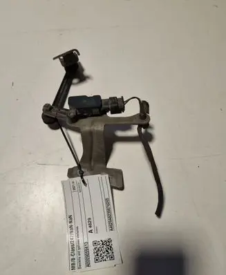 Mercedes-Benz B W247 Rear air suspension level height sensor A0009059413