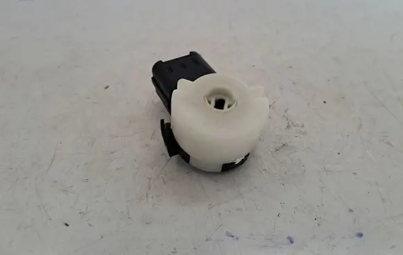 Toyota Avensis T250 Ignition lock contact 8445005040
