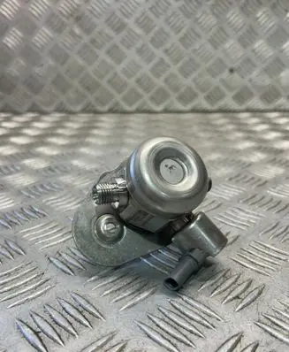 BMW 2 F45 Fuel injection high pressure pump 7636881