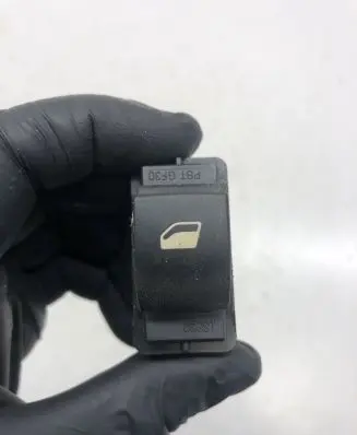 Peugeot 308 Electric window control switch 11688