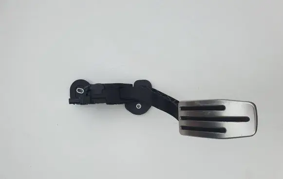 Tesla Model S Accelerator throttle pedal BE5C9F836AA 6PV93337017