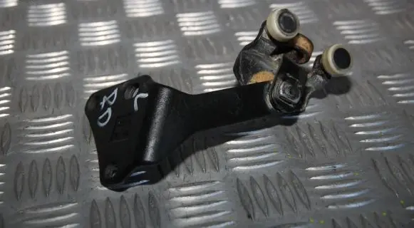 Mercedes-Benz Sprinter W906 Sliding door upper roller guide/hinge A9067600047 9067600047