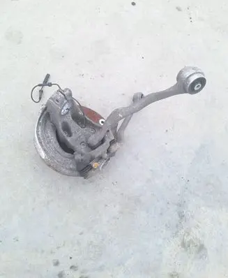 BMW 1 F20 F21 Front wheel hub 18915910