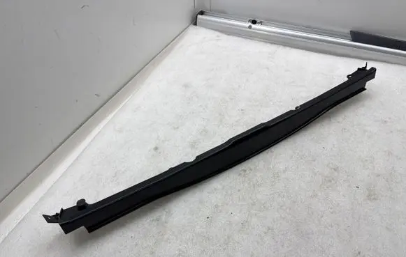 Tesla Model S Centre console side trim rear 100917500C