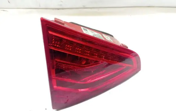 Audi S5 Tailgate rear/tail lights 8T0945093D