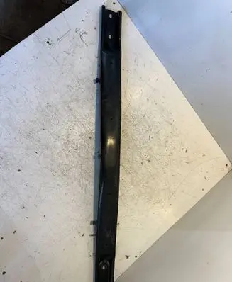 BMW X5 E70 Radiator support slam panel bracket 7158437