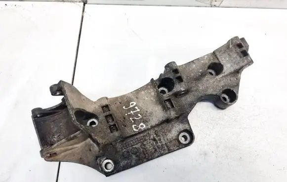 Audi A3 S3 8L Engine mounting bracket 045903143C