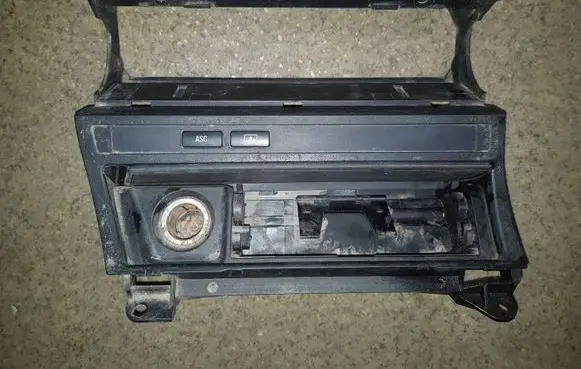 Car ashtray