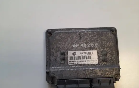 Volkswagen Polo Engine control unit/module 03E906033R 5WP4422402