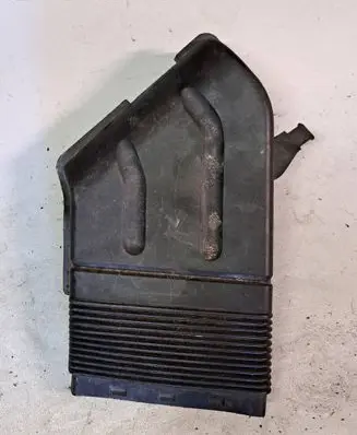 Audi A4 S4 B7 8E 8H Air intake duct part 8E0129617D