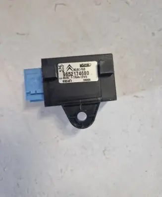 Peugeot 407 Other relay 9652174680