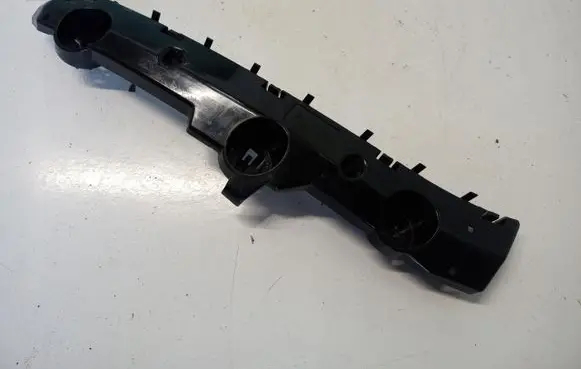 Nissan Leaf II (ZE1) Front bumper mounting bracket 622255SK0A