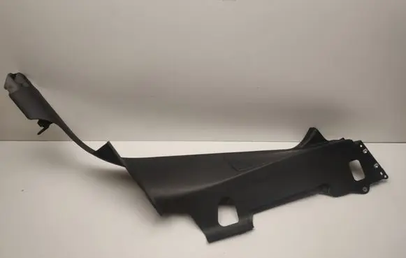 Porsche Macan (95B) (D)pillar trim (top) 95B867768E