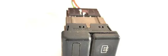 Peugeot 405 Windscreen/window heater switch