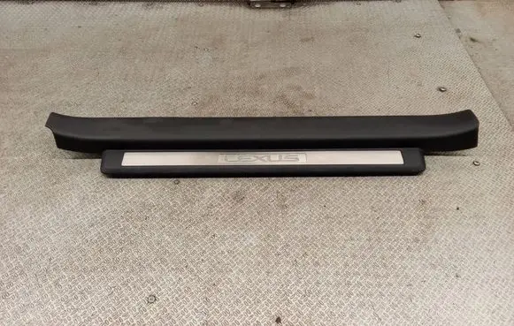 Lexus IS 220D-250-350 Front sill trim cover 6791053030 6791053020