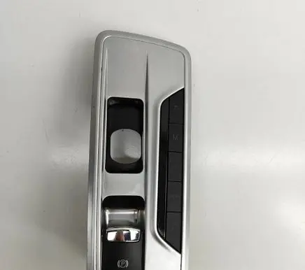Maserati Quattroporte A set of switches 670025246 670024072