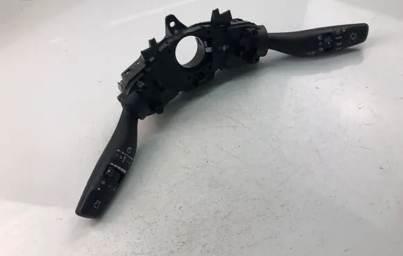 KIA Rio Wiper turn signal indicator stalk/switch 93404D4962