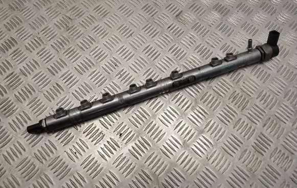BMW X3 F25 Fuel main line pipe 13537800124 13537805423