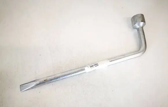 Toyota Corolla E120 E130 Wheel nut wrench 
