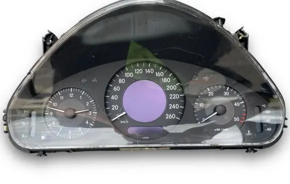 Mercedes-Benz E W211 Speedometer (instrument cluster) A2115400411